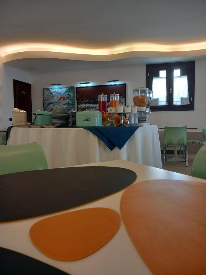 Ionia Hotel 3*